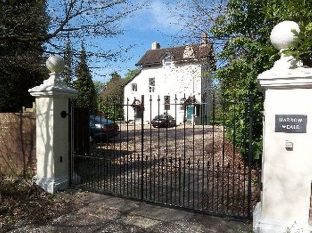  Image of 2 bedroom Flat to rent in Coopers Hill Lane Englefield Green Egham TW20 at Coopers Hill Lane Englefield Green Egham, TW20 0JY