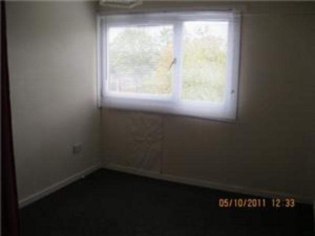  Image of 3 bedroom Terraced house to rent in Corbiston Way Cumbernauld Glasgow G67 at Cumbernauld North Lanarkshire North Lanarkshire, G67 2JE
