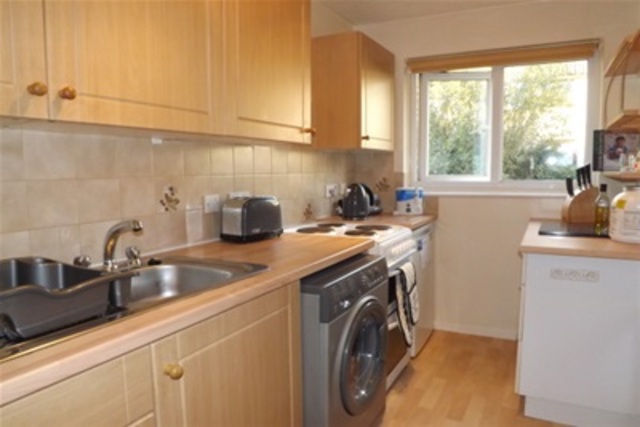  Image of 1 bedroom Maisonette to rent in Corner Brake Plymouth PL6 at Plymouth, PL6 7QP