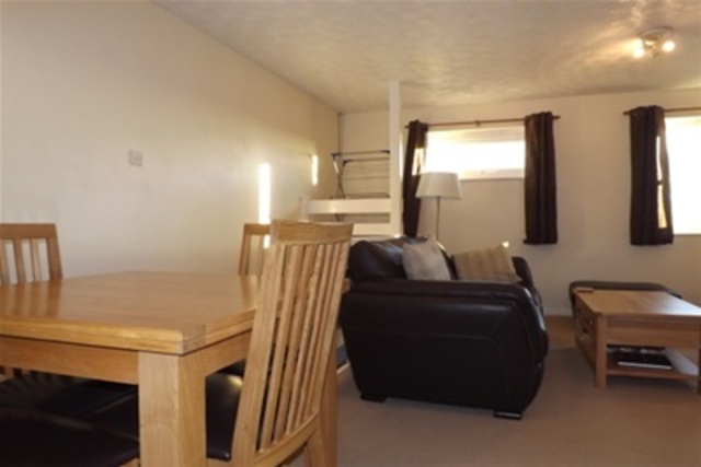  Image of 1 bedroom Maisonette to rent in Corner Brake Plymouth PL6 at Plymouth, PL6 7QP