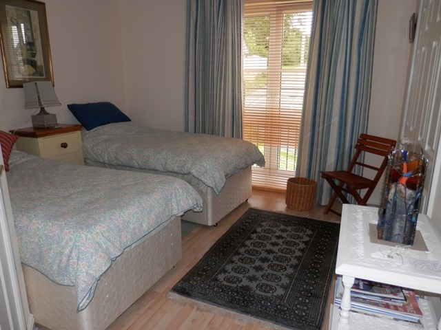  Image of 2 bedroom Flat to rent in Cornhill Road Perth PH1 at Perth Perthshire Perthshire, PH1 1LR