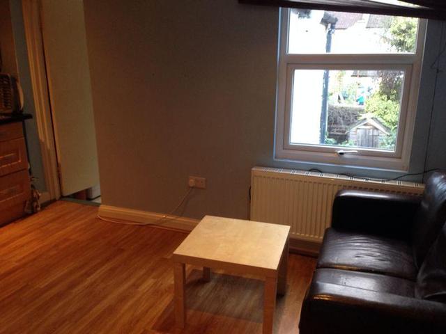  Image of 2 bedroom Flat to rent in Cornwallis Road London N9 at London, N9 0JJ