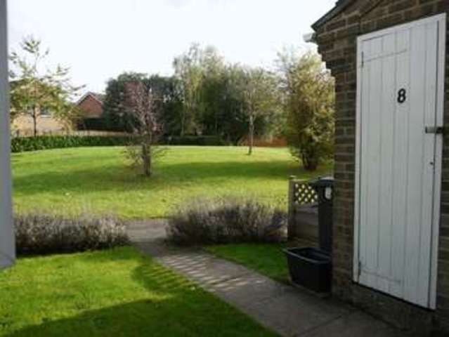  Image of 1 bedroom Flat to rent in Cosford Close Fair Oak Eastleigh SO50 at Cosford Close  Bishopstoke, SO50 8PQ