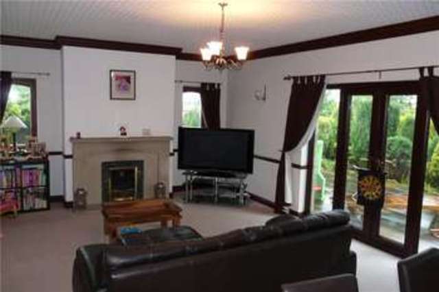  Image of 4 bedroom Detached house for sale in Cote Gap Back Lane Thornton Bradford BD13 at Back Lane Thornton Thornton, BD13 3QN