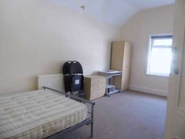 Image of 3 bedroom Terraced house for sale in Cotesheath Street Hanley Stoke-on-Trent ST1 at Cotesheath Street Joiners Square Stoke-On-Trent, ST1 3JB
