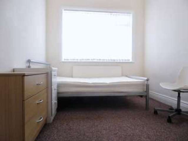  Image of 3 bedroom Terraced house for sale in Cotesheath Street Hanley Stoke-on-Trent ST1 at Cotesheath Street Joiners Square Stoke-On-Trent, ST1 3JB