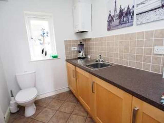  Image of 4 bedroom Detached house for sale in Cotton Close Whaley Bridge High Peak SK23 at Whaley Bridge, SK23 7GG