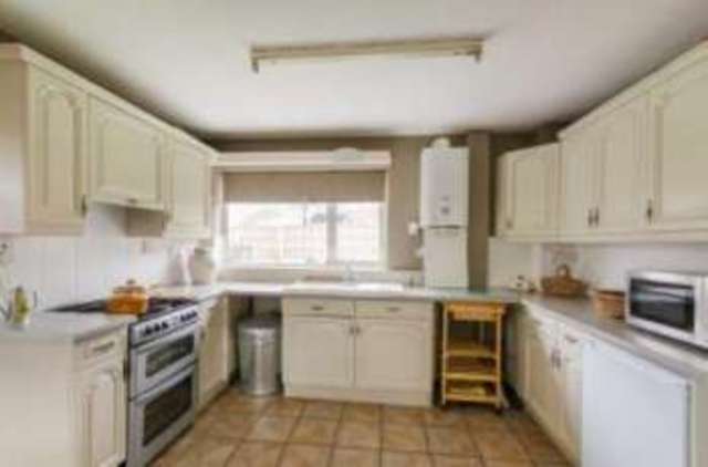  Image of 4 bedroom Detached house for sale in Cow House Lane Armthorpe Doncaster DN3 at Armthorpe Doncaster Armthorpe, DN3 3EE