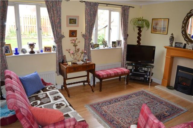  Image of 3 bedroom Town House for sale in Coxheath Close St. Leonards-on-Sea TN38 at East Sussex, TN38 8ES