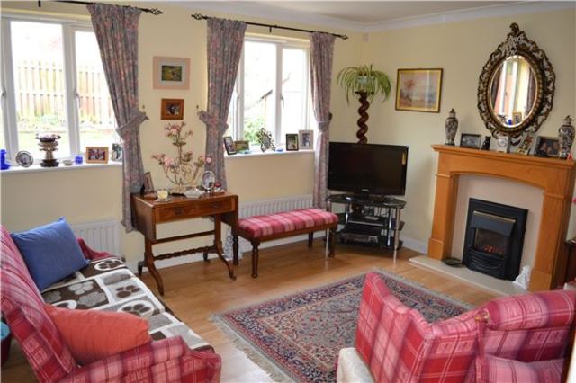  Image of 3 bedroom Town House for sale in Coxheath Close St. Leonards-on-Sea TN38 at East Sussex, TN38 8ES