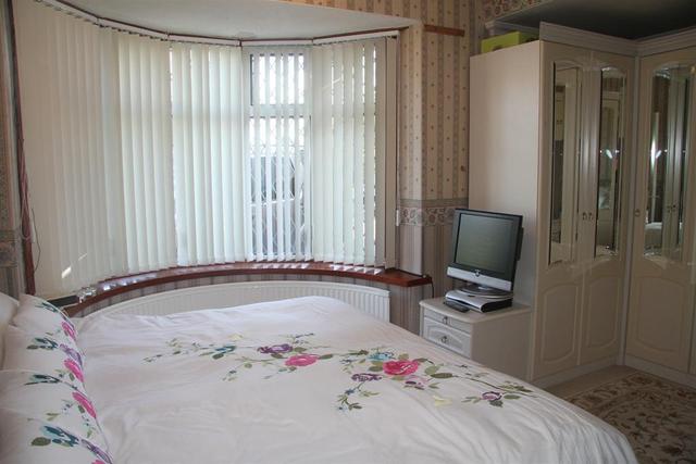  Image of 2 bedroom Detached house for sale in Crag Hill View Cookridge Leeds LS16 at Leeds  Tinshill, LS16 7LR