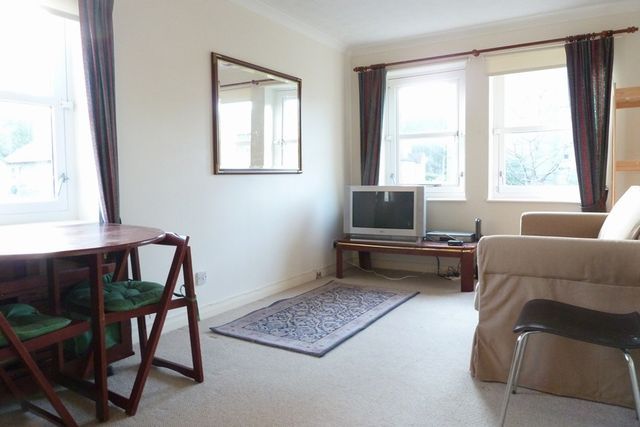  Image of 1 bedroom Flat to rent in Craighouse Gardens Edinburgh EH10 at Morningside Edinburgh Edinburgh, EH10 5TZ