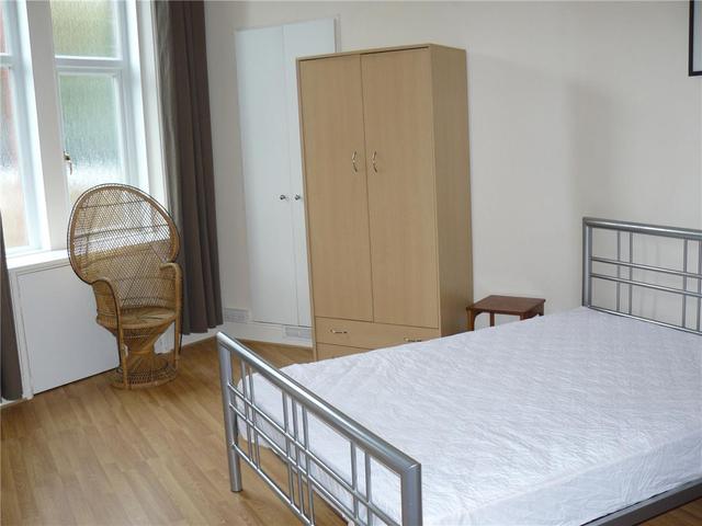  Image of 2 bedroom Flat to rent in Craigpark Drive Dennistoun Glasgow G31 at Dennistoun Glasgow Glasgow, G31 2TB