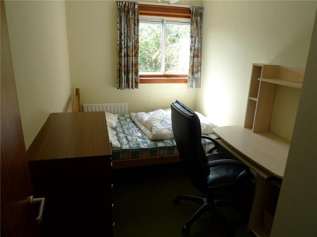  Image of 3 bedroom Flat to rent in Cramond Vale Edinburgh EH4 at Cramond Edinburgh Edinburgh, EH4 6RB