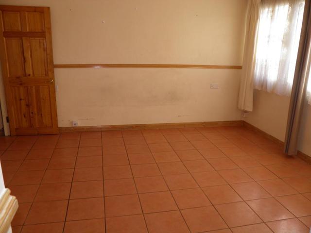  Image of 1 bedroom Flat for sale in Rainsborough Avenue London SE8 at Crandley Court Rainsborough Avenue Deptford, SE8 5SA