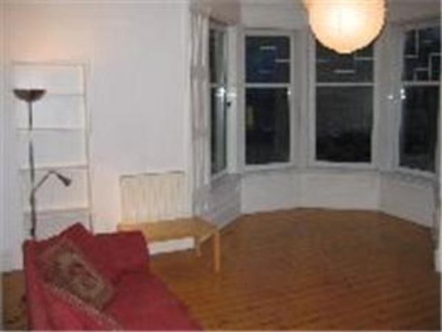  Image of 2 bedroom Flat to rent in Cranworth Street Glasgow G12 at Hillhead Glasgow Glasgow, G12 8AG