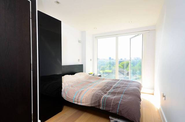  Image of 2 bedroom Flat for sale in Creek Road London SE8 at Creek Road  Greenwich, SE8 3FD