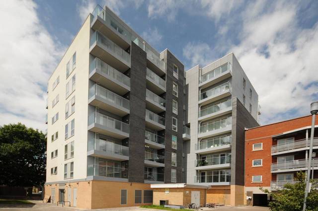  Image of 2 bedroom Flat for sale in Creek Road London SE8 at Creek Road  Greenwich, SE8 3FD
