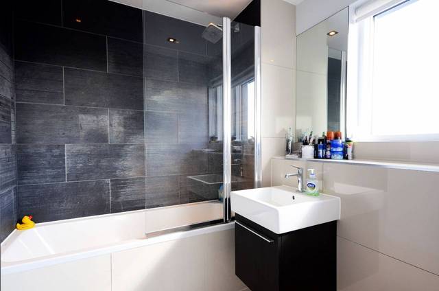  Image of 2 bedroom Flat for sale in Creek Road London SE8 at Creek Road  Greenwich, SE8 3FD