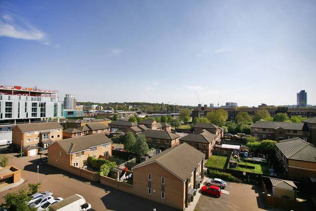  Image of 2 bedroom Flat for sale in Creek Road London SE8 at Creek Road  Greenwich, SE8 3FD