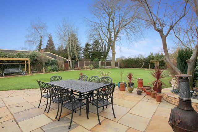  Image of 4 bedroom Detached house for sale in Crewe Road Nantwich CW5 at Crewe Road  Nantwich, CW5 6JN