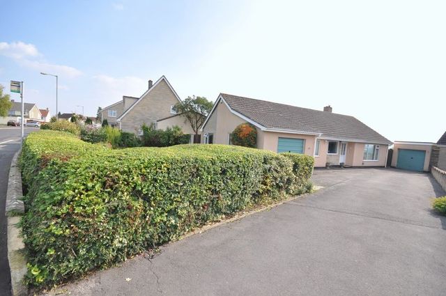  Image of 3 bedroom Detached house for sale in Critchill Road Frome BA11 at Critchill Road  Frome, BA11 4HE