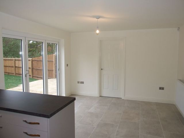  Image of 4 bedroom Detached house for sale in Cropston Avenue Loughborough LE11 at Cropston Avenue  Loughborough, LE11 4PR