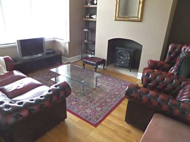  Image of 3 bedroom Semi-Detached house to rent in Cross Lane Newton-Le-Willows WA12 at Cross Lane  Newton Le Willows, WA12 9QA