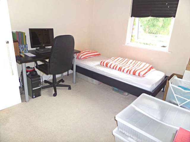  Image of 3 bedroom Semi-Detached house to rent in Cross Lane Newton-Le-Willows WA12 at Cross Lane  Newton Le Willows, WA12 9QA