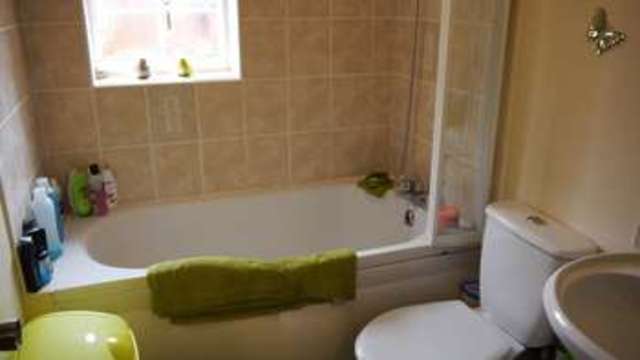  Image of 2 bedroom Cottage for sale in Cross Street Garthorpe Scunthorpe DN17 at Garthorpe North Lincolnshire, DN17 4SD