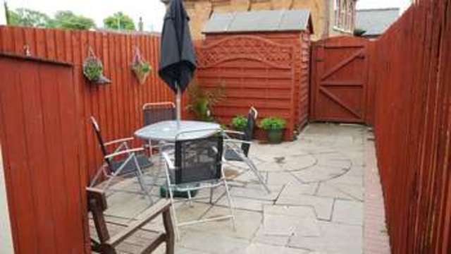  Image of 2 bedroom Cottage for sale in Cross Street Garthorpe Scunthorpe DN17 at Garthorpe North Lincolnshire, DN17 4SD