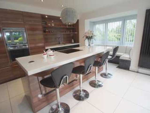  Image of 5 bedroom Detached house for sale in Crossings Road Chapel-En-Le-Frith High Peak SK23 at Chapel-en-le-Frith  High Peak, SK23 9RX
