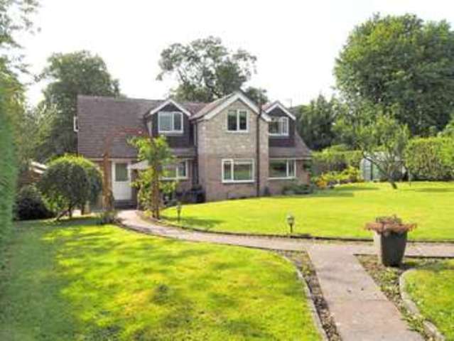  Image of 4 bedroom Detached house for sale in Crossings Road Chapel-En-Le-Frith High Peak SK23 at Chapel-en-le-Frith  High Peak, SK23 9RY