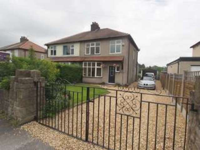  Image of 3 bedroom Semi-Detached house for sale in Crossings Road Chapel-En-Le-Frith High Peak SK23 at Chapel-en-le-Frith  High Peak, SK23 9RZ