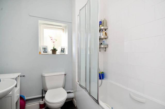  Image of 3 bedroom Detached house to rent in Crusoe Mews London N16 at Crusoe Mews  Stoke Newington, N16 0BQ