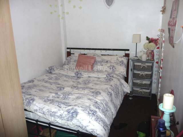 Image of 5 bedroom Detached house to rent in Culver Road Earley Reading RG6 at Culver Road  Reading, RG6 1QA