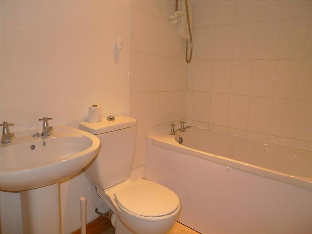  Image of 1 bedroom Flat to rent in Cumberland Street Edinburgh EH3 at New Town Edinburgh Edinburgh, EH3 6RD
