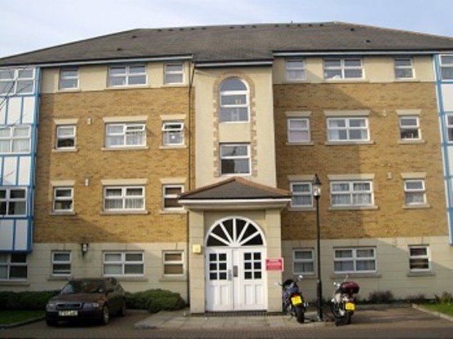  Image of 2 bedroom Flat to rent in Cuthberga Close Barking IG11 at Cuthberga Close  Barking, IG11 8BS