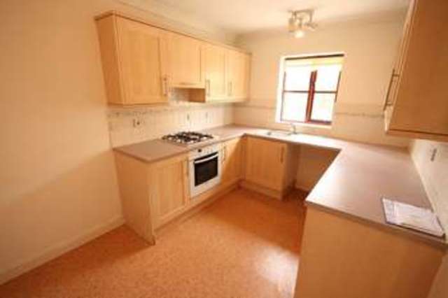  Image of 3 bedroom Semi-Detached house to rent in Cuthbert Close Teignmouth Road Torquay TQ1 at Torquay Devon, TQ1 4RU