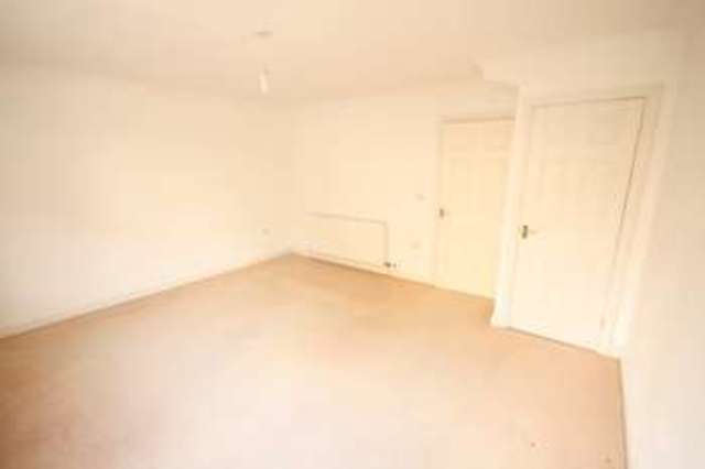  Image of 3 bedroom Semi-Detached house to rent in Cuthbert Close Teignmouth Road Torquay TQ1 at Torquay Devon, TQ1 4RU