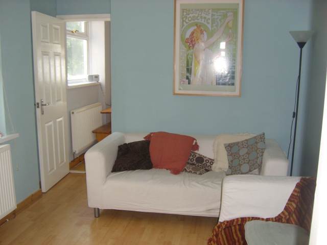  Image of 4 bedroom Detached house to rent in Cwmdare Street Cardiff CF24 at Cathays Cardiff Roath, CF24 4JZ