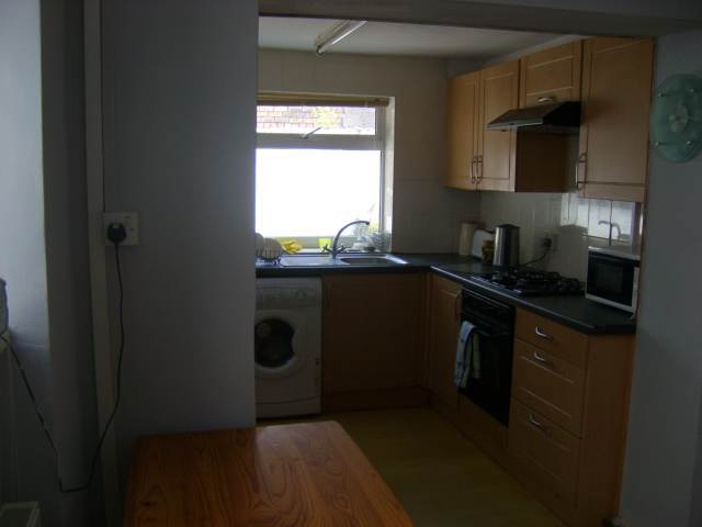  Image of 4 bedroom Detached house to rent in Cwmdare Street Cardiff CF24 at Cathays Cardiff Roath, CF24 4JZ