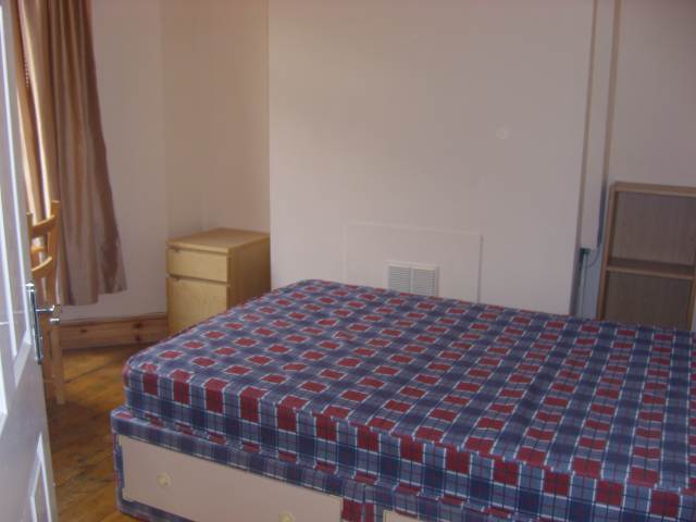  Image of 4 bedroom Detached house to rent in Cwmdare Street Cardiff CF24 at Cathays Cardiff Roath, CF24 4JZ