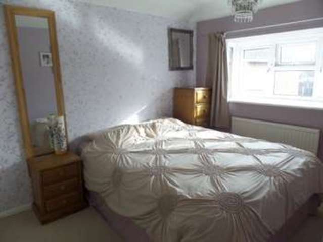 Image of 3 bedroom Terraced house for sale in Cypress Newport Pagnell MK16 at Newport Pagnell, MK16 0LB