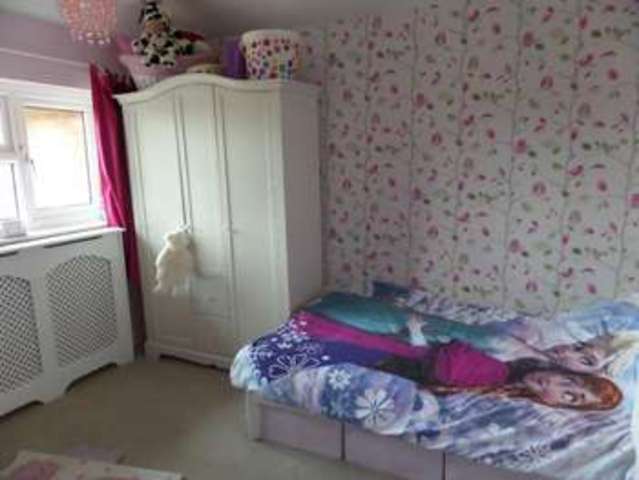  Image of 3 bedroom Terraced house for sale in Cypress Newport Pagnell MK16 at Newport Pagnell, MK16 0LB