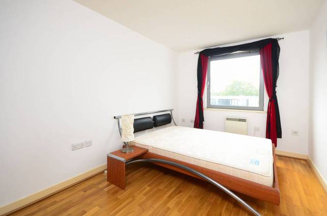  Image of 1 bedroom Flat for sale in Deals Gateway London SE13 at Dakota Building, Deals Gateway  Lewisham, SE13 7QE