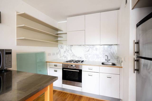  Image of 1 bedroom Flat for sale in Deals Gateway London SE13 at Dakota Building, Deals Gateway  Lewisham, SE13 7QE