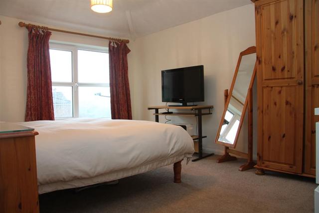  Image of 3 bedroom Detached house for sale in Dale Park Gardens Cookridge Leeds LS16 at Leeds  Tinshill, LS16 7PT