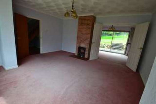  Image of 5 bedroom Detached house for sale in Dan-Y-Graig Cardiff CF14 at Dan-Y-Graig  Rhiwbina, CF14 7HL