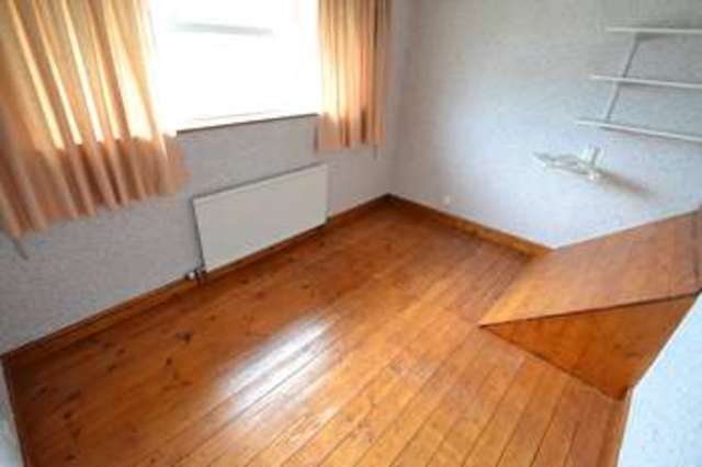  Image of 5 bedroom Detached house for sale in Dan-Y-Graig Cardiff CF14 at Dan-Y-Graig  Rhiwbina, CF14 7HL